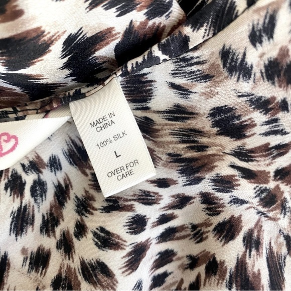 Victoria’s Secret 100% Silk Leopard Print Slip Dress Size L - Picture 4 of 5